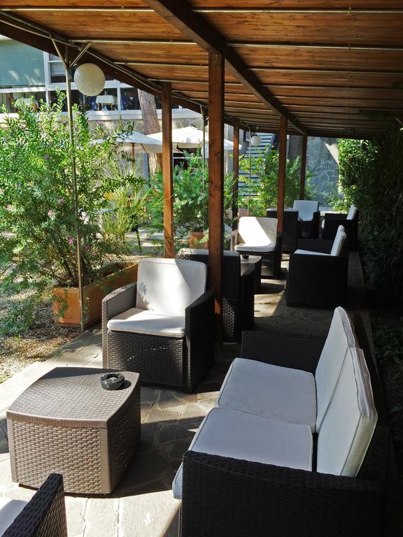 Promenade Simple Con Piscina Hotel 3*